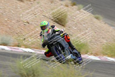 media/Jun-04-2022-WERA (Sat) [[b852bbbd55]]/Race 9 LW Twins Superbike V6 LW D Superstock/